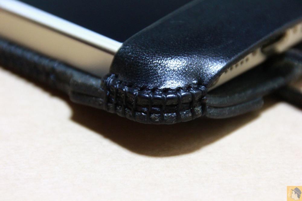 ガッチリ縫い目 - まだあった珍しいタイプのabicase（アビケース）/ abicase cawa ウォレットジャケット 栃木レザー / iPhone 5/5s